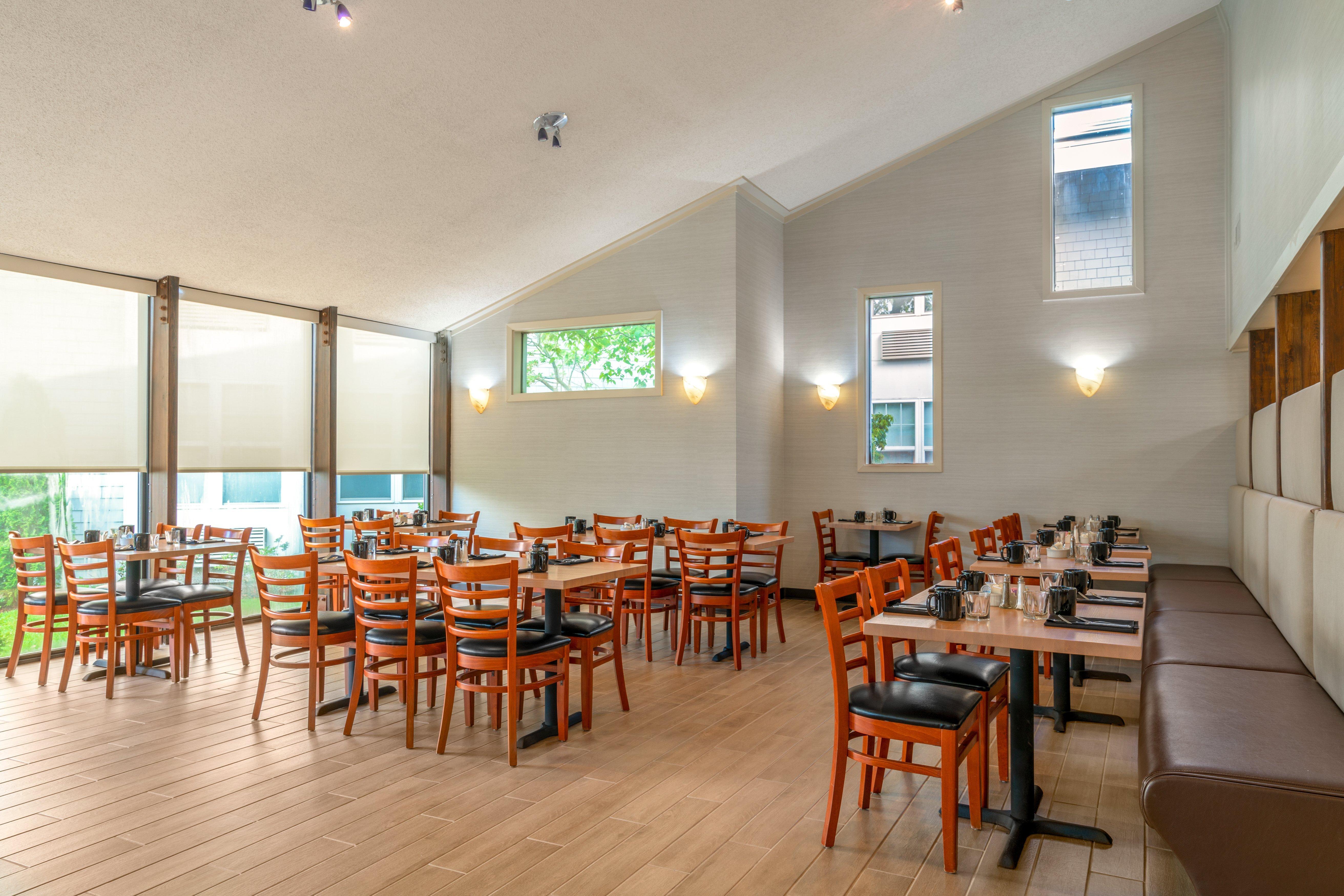 Holiday Inn Cape Cod - Hyannis By Ihg Exterior photo