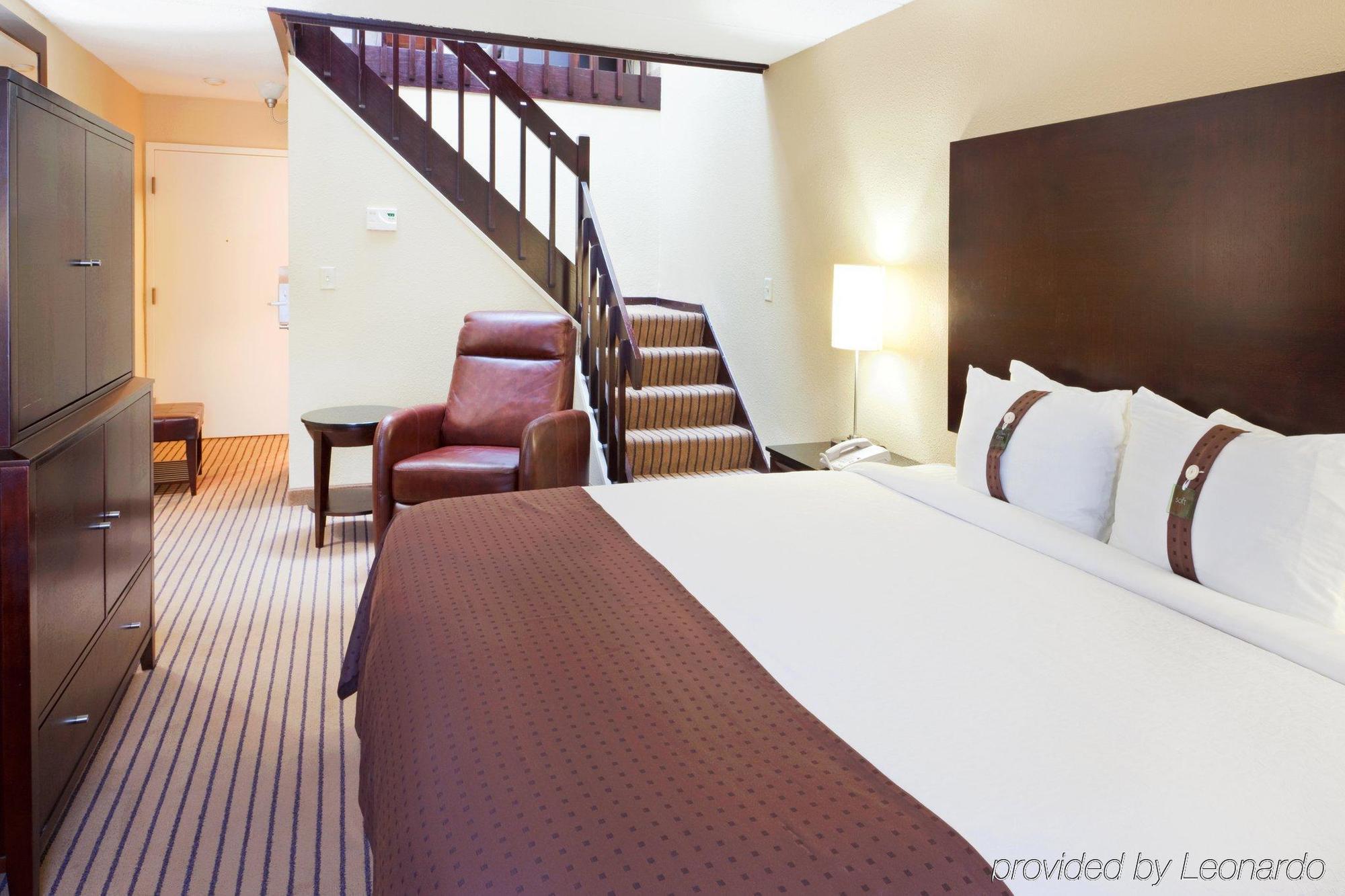 Holiday Inn Cape Cod - Hyannis, An Ihg Hotel Room photo