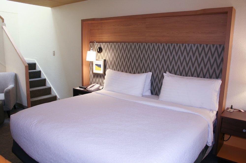 Holiday Inn Cape Cod - Hyannis By Ihg Exterior photo
