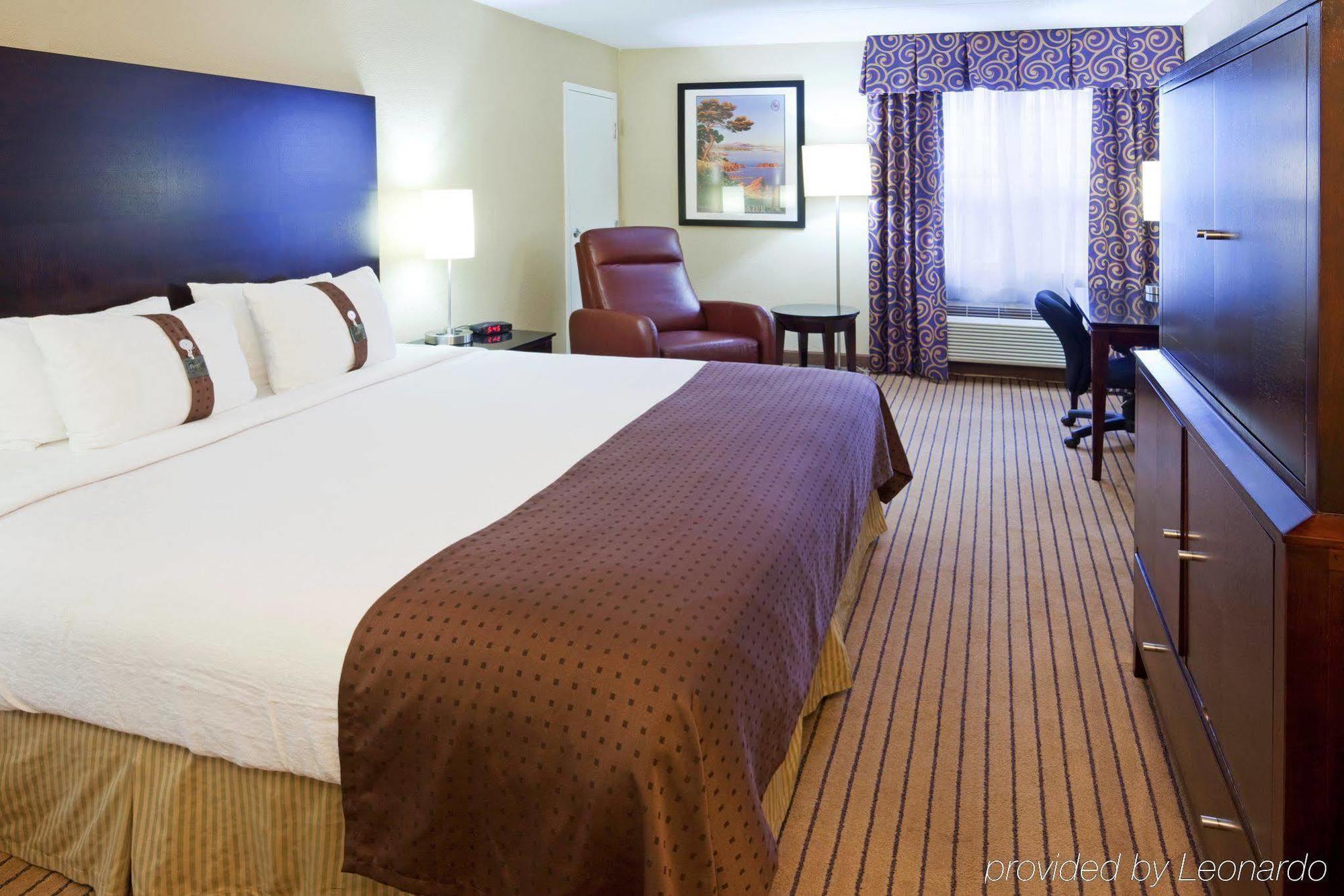 Holiday Inn Cape Cod - Hyannis By Ihg Room photo